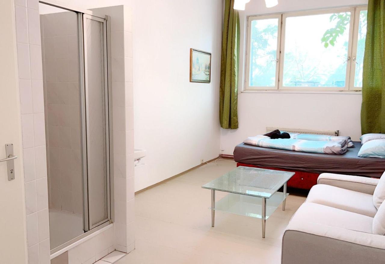 Premier Quad Room Wh Vienne Extérieur photo